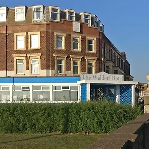 Hotel The Waldorf - Near Pleasure & Sandcastle, Blackpool